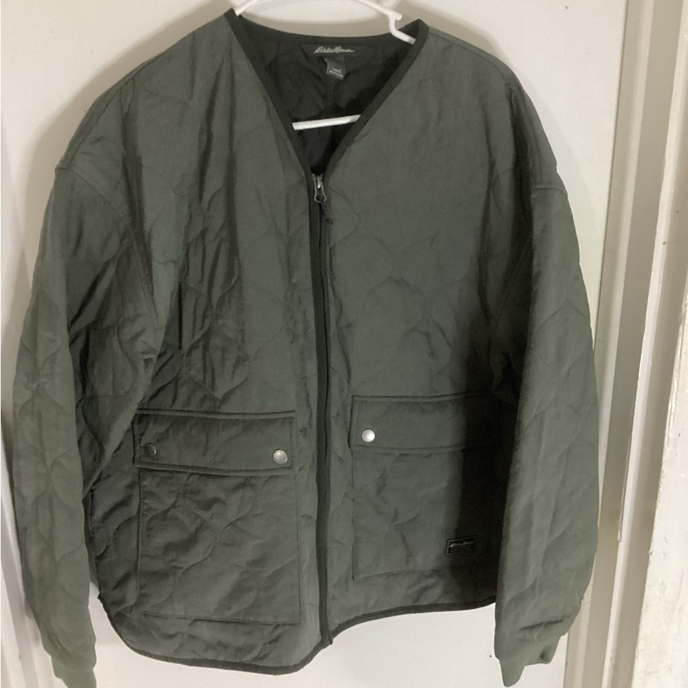 Eddie Bauer Quilted Woman’s Jacket in Olive Green Size Large